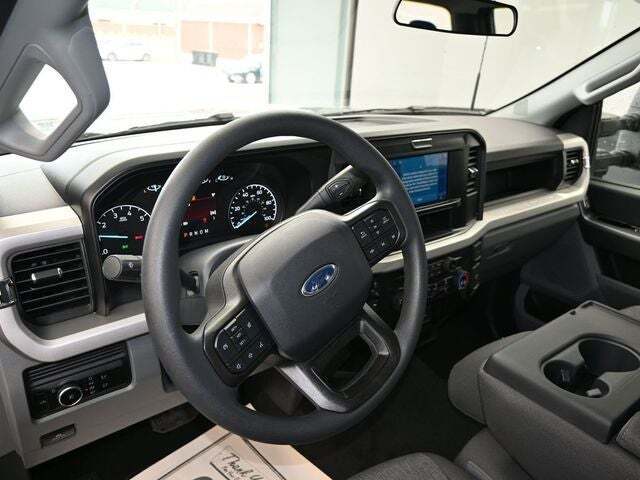 2025 Ford F-350 Super Duty XL