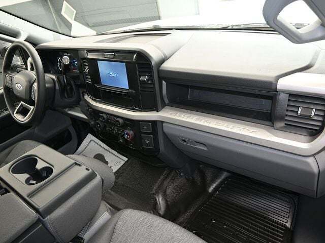 2025 Ford F-350 Super Duty XL