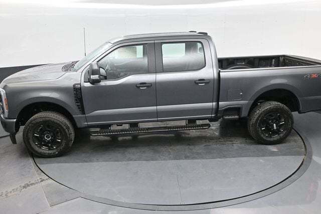 2025 Ford F-350 Super Duty XL