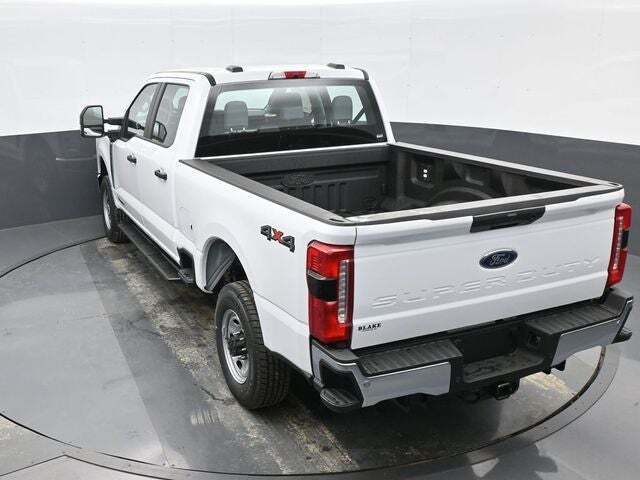 2025 Ford F-350 Super Duty XL