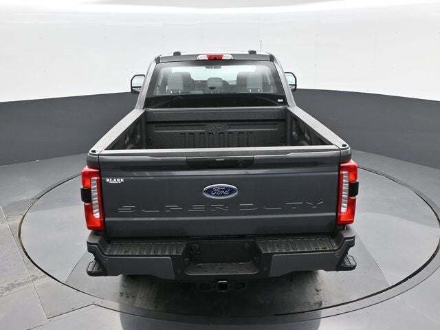 2025 Ford F-350 Super Duty XL