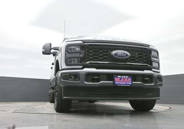 2025 Ford F-350 Super Duty XL