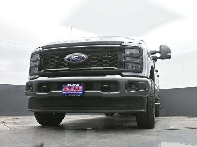 2025 Ford F-350 Super Duty XL