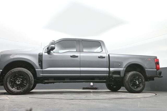 2025 Ford F-350 Super Duty XL