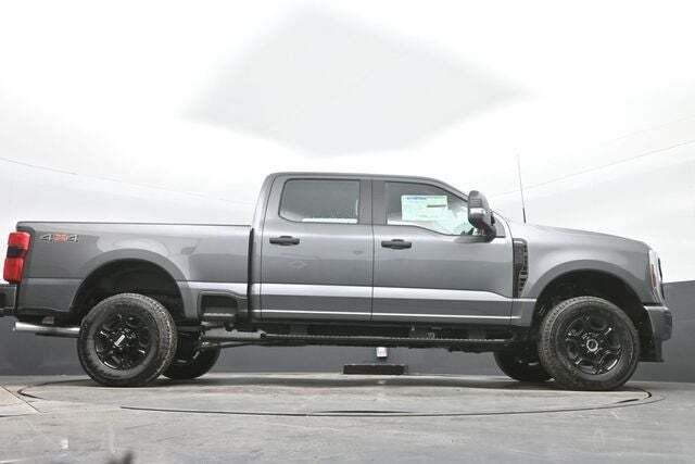 2025 Ford F-350 Super Duty XL