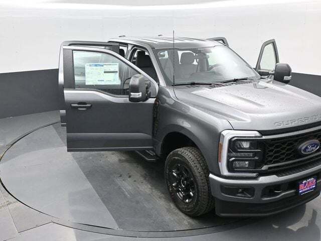2025 Ford F-350 Super Duty XL
