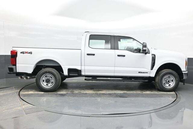 2025 Ford F-350 Super Duty XL