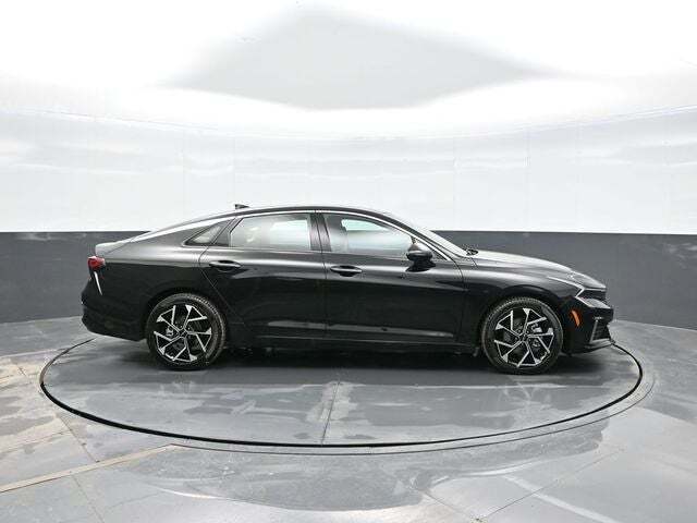2025 Kia K5 EX