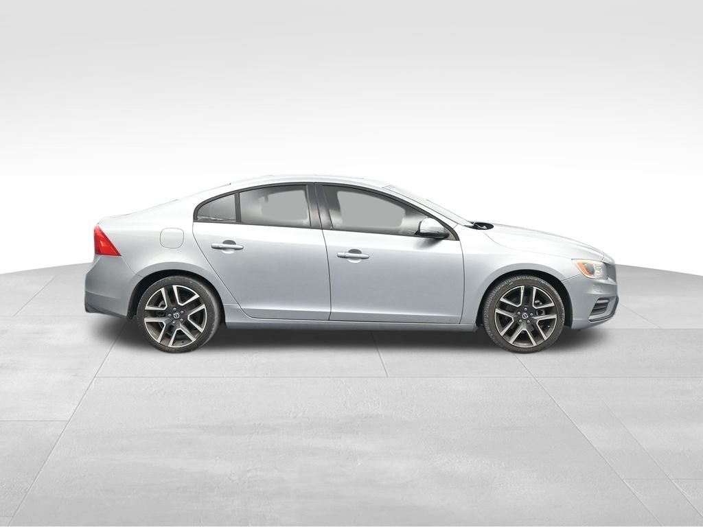 2018 Volvo S60 T5 Dynamic