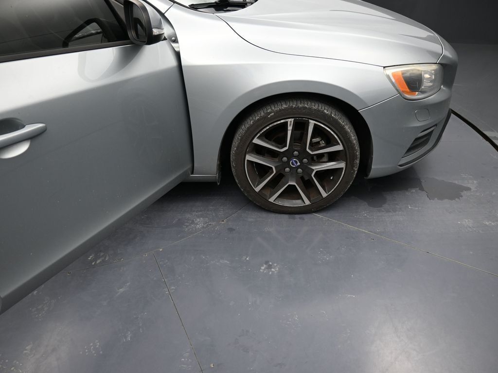 2018 Volvo S60 T5 Dynamic