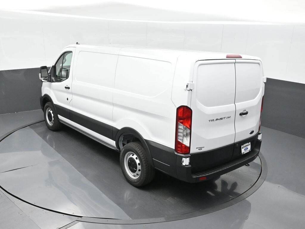 2025 Ford Transit 250