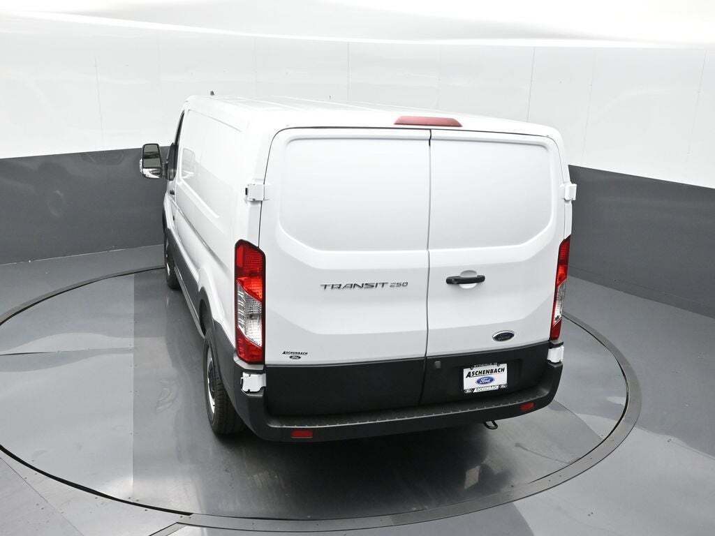 2025 Ford Transit 250