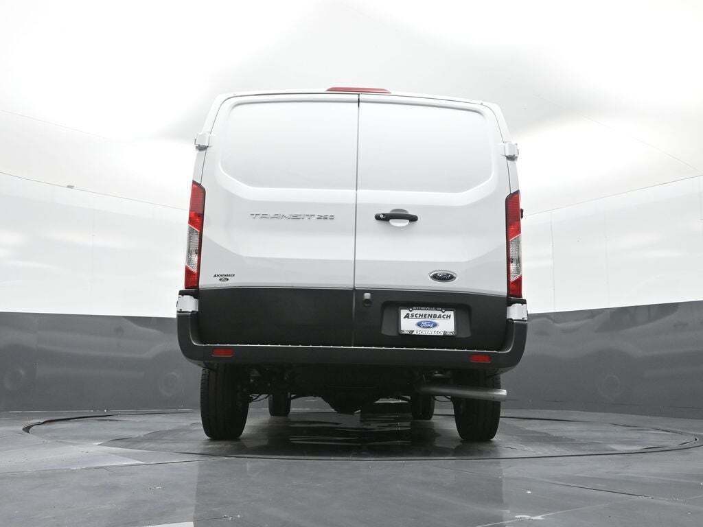 2025 Ford Transit 250