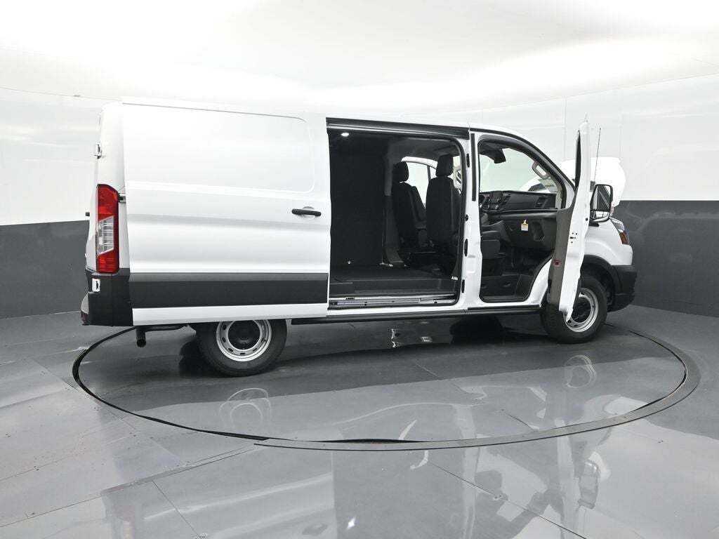 2025 Ford Transit 250