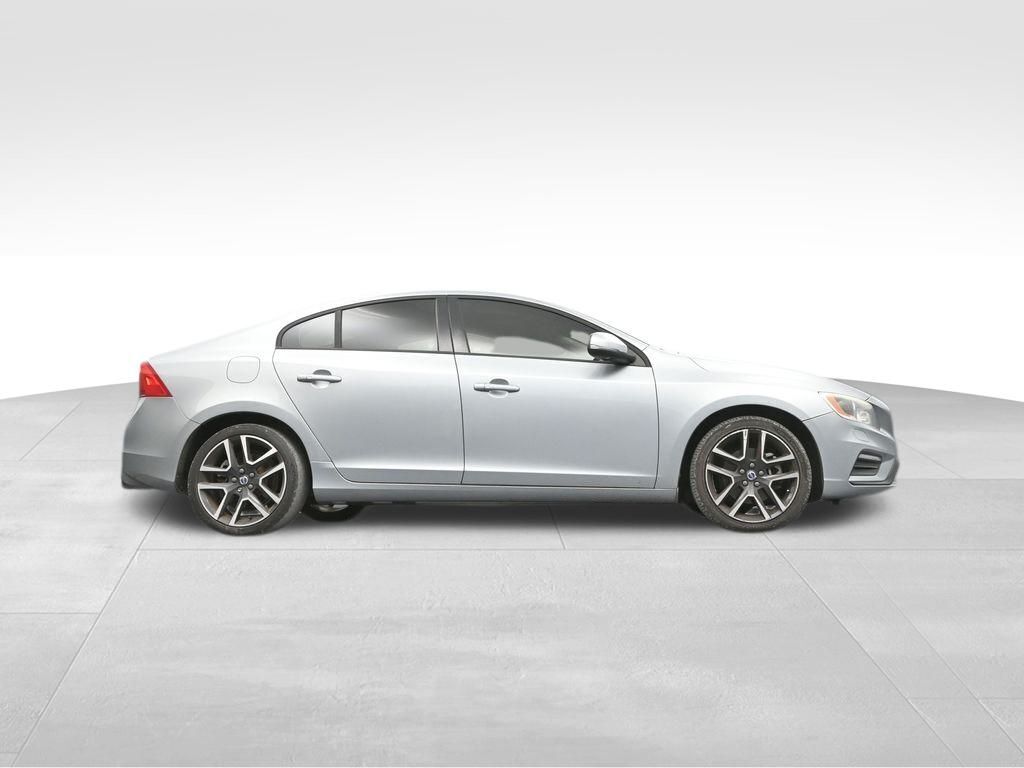 2018 Volvo S60 T5 Dynamic