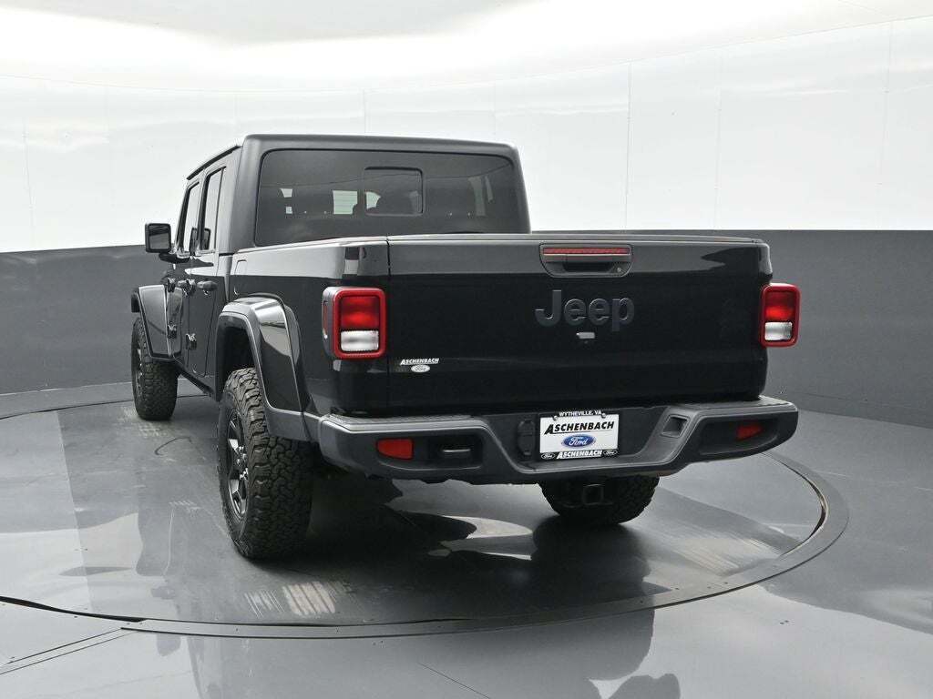 2021 Jeep Gladiator Sport