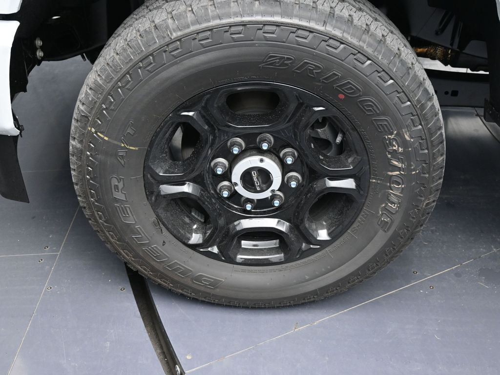 2025 Ford F-350 Super Duty XL