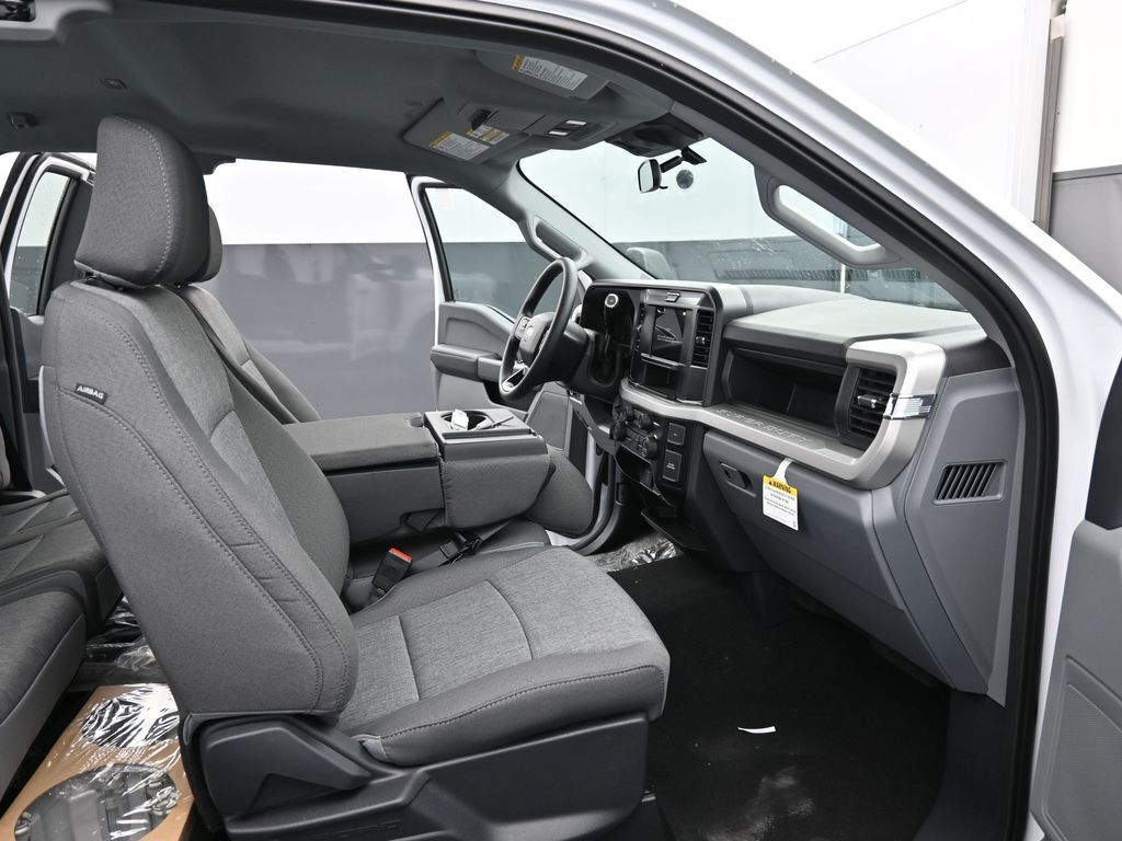 2025 Ford F-350 Super Duty XL