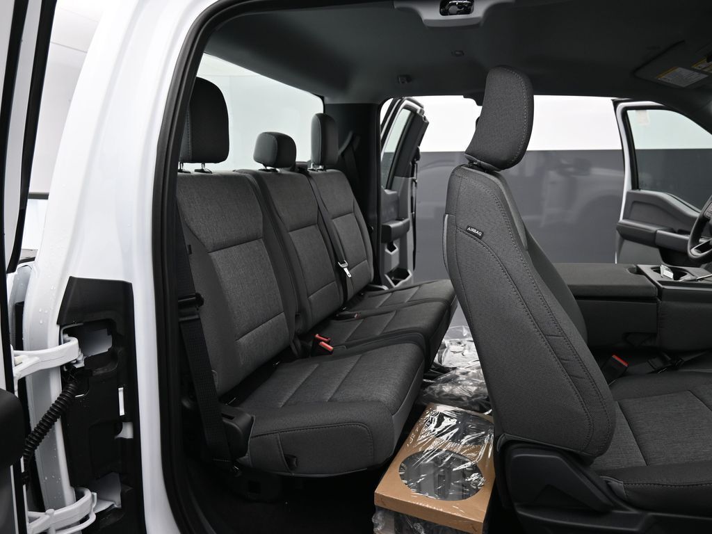 2025 Ford F-350 Super Duty XL