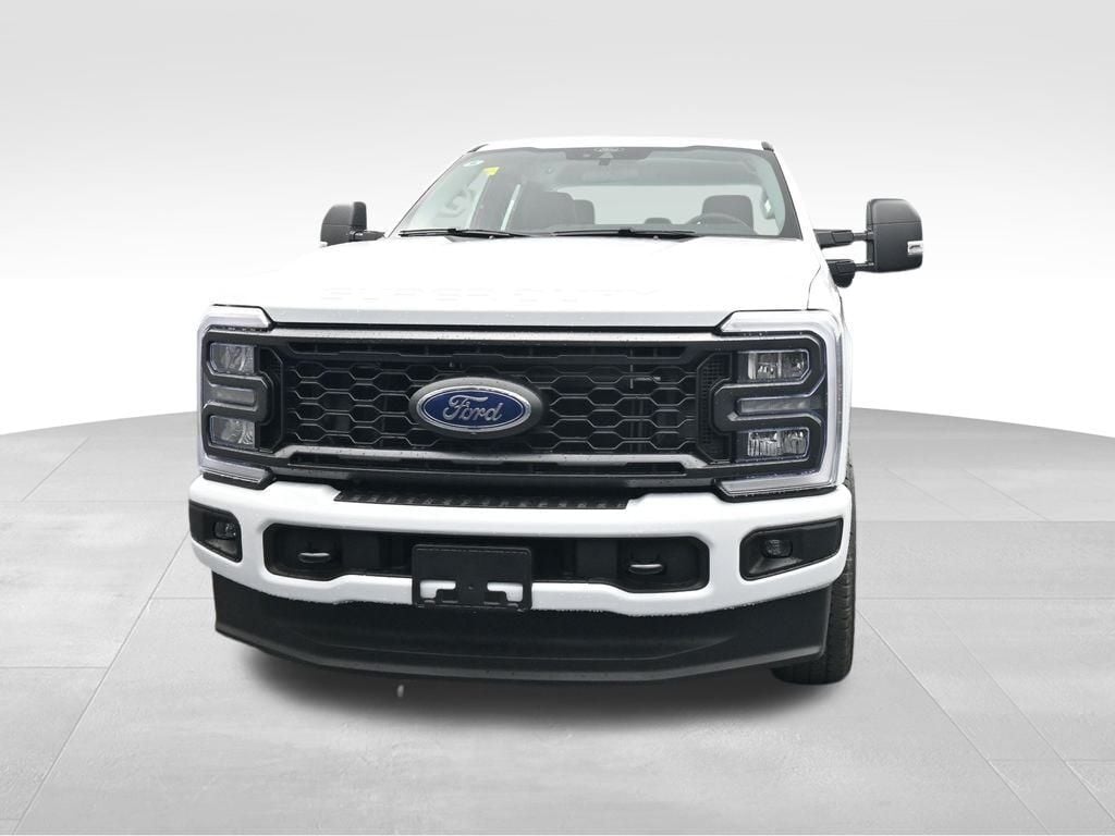2025 Ford F-350 Super Duty XL