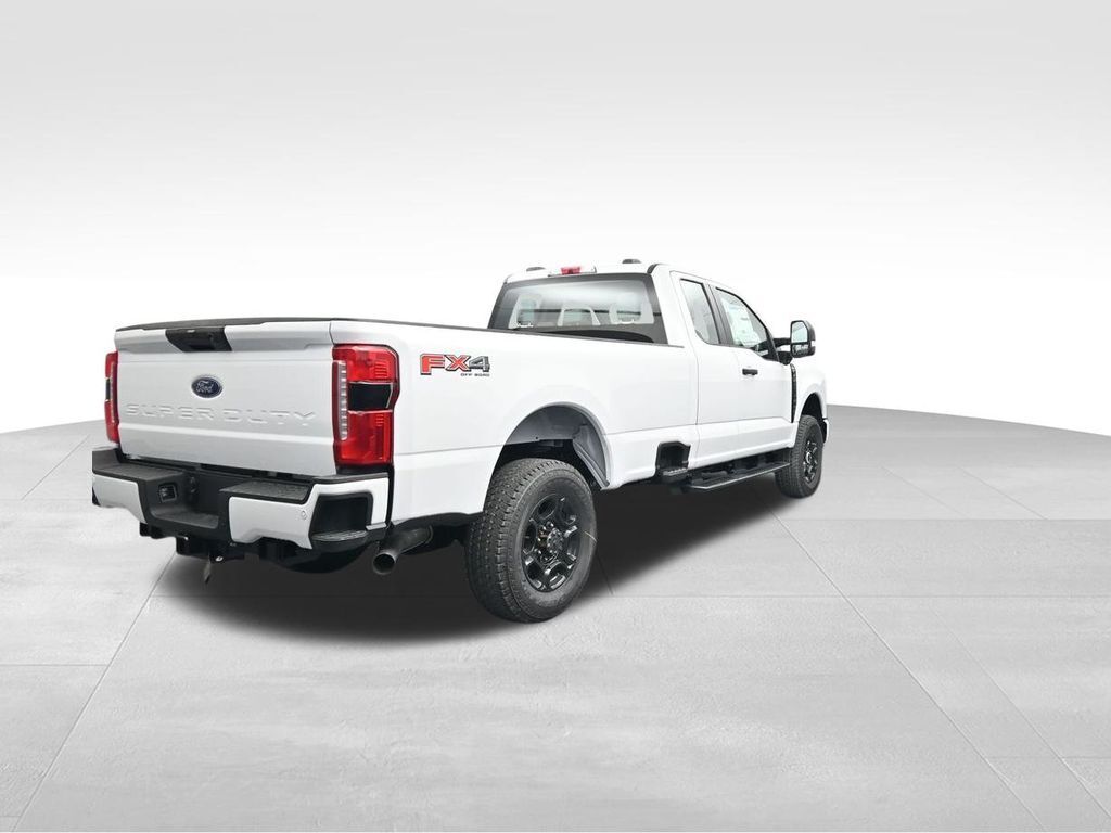 2025 Ford F-350 Super Duty XL