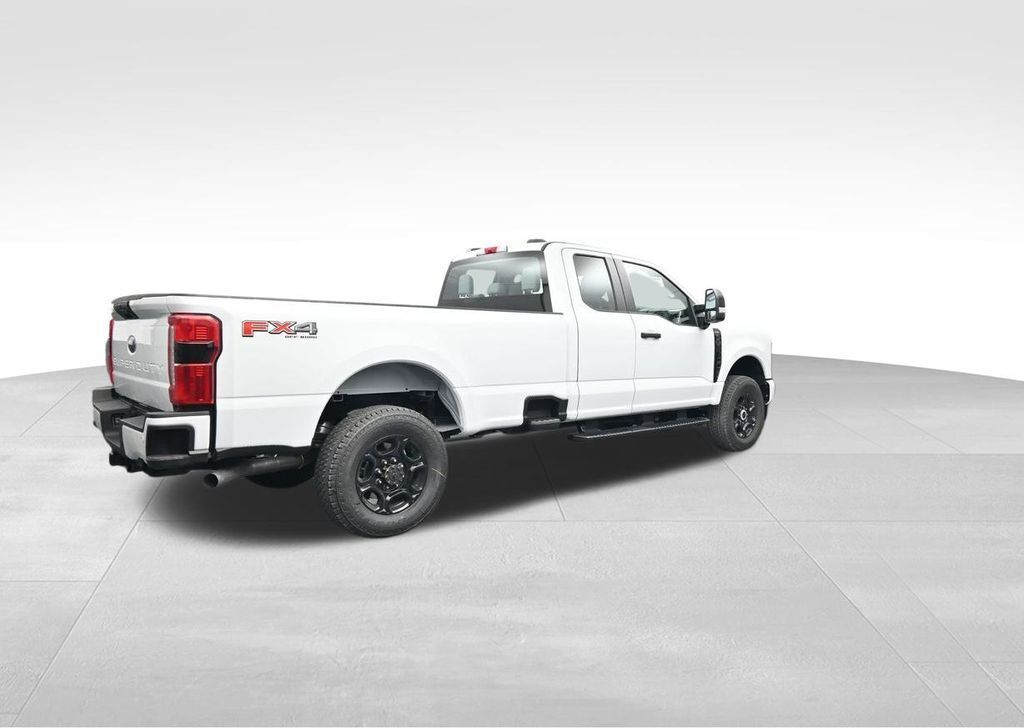 2025 Ford F-350 Super Duty XL