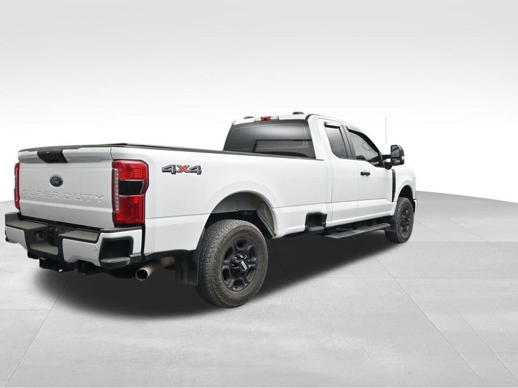2023 Ford F-350 Super Duty XL