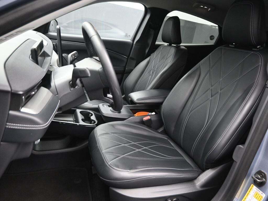 2022 Ford Mustang Mach-E Select