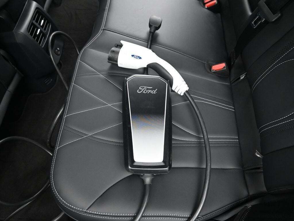 2022 Ford Mustang Mach-E Select