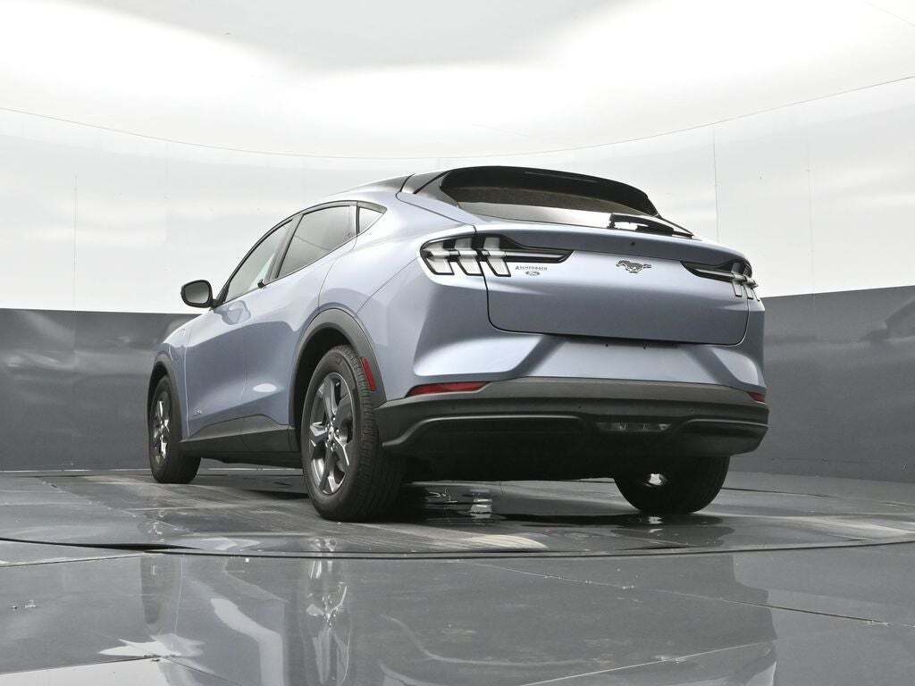 2022 Ford Mustang Mach-E Select