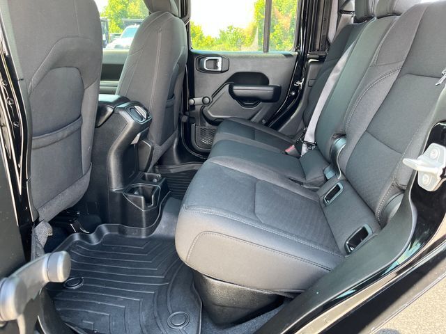 2022 Jeep Gladiator Sport
