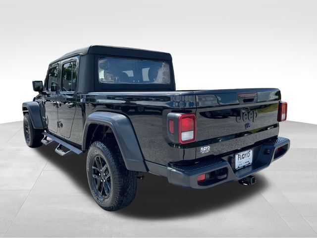 2022 Jeep Gladiator Sport