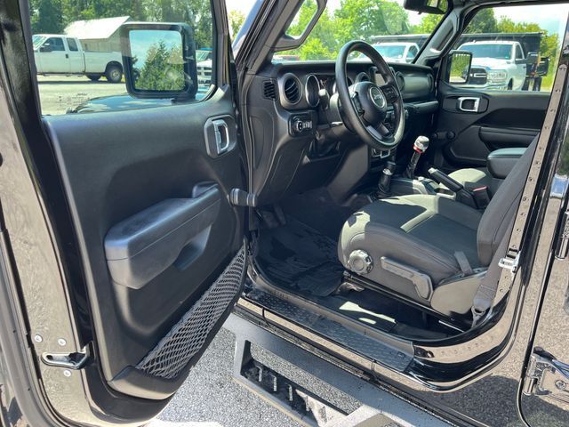 2022 Jeep Gladiator Sport