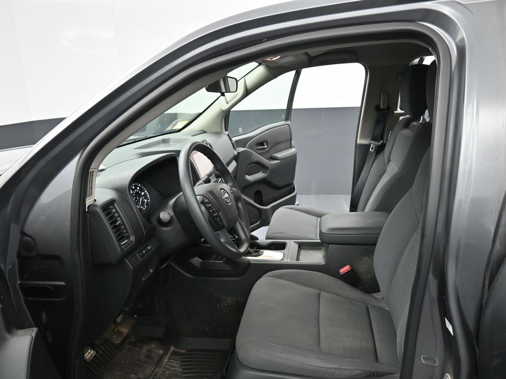2023 Nissan Frontier S