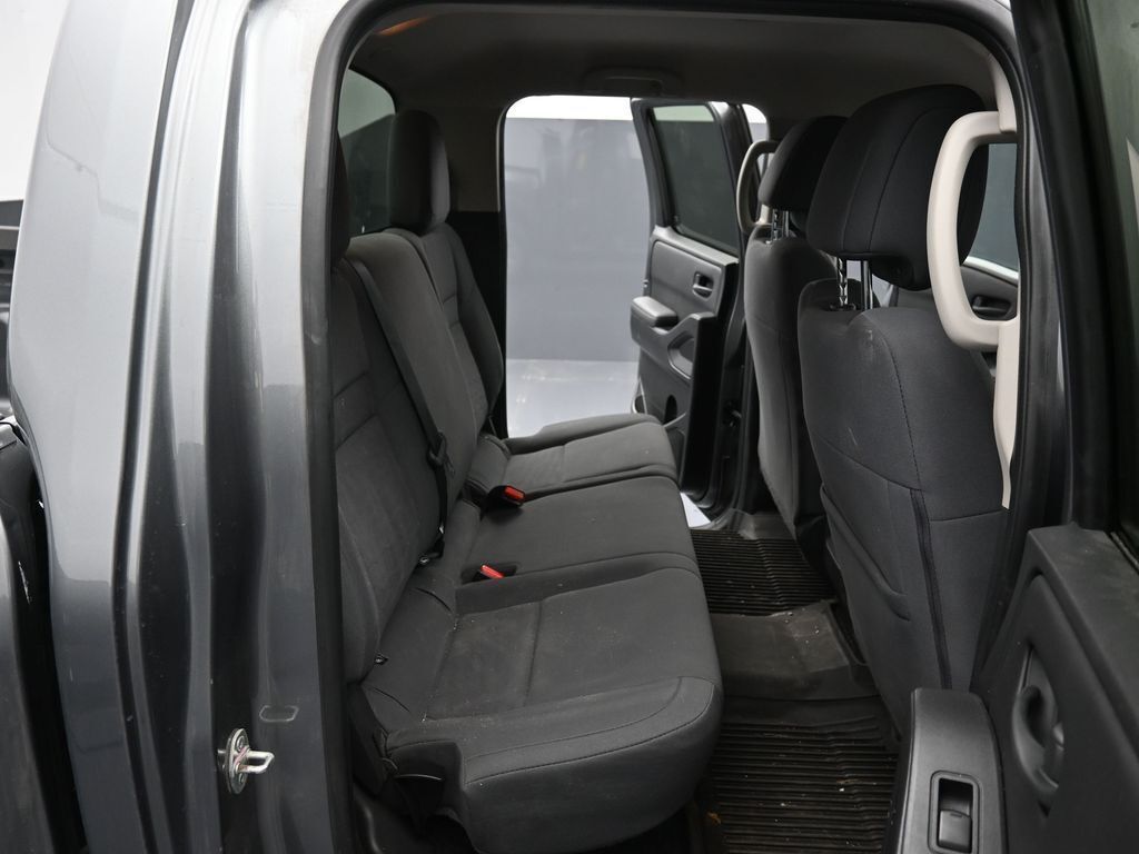 2023 Nissan Frontier S