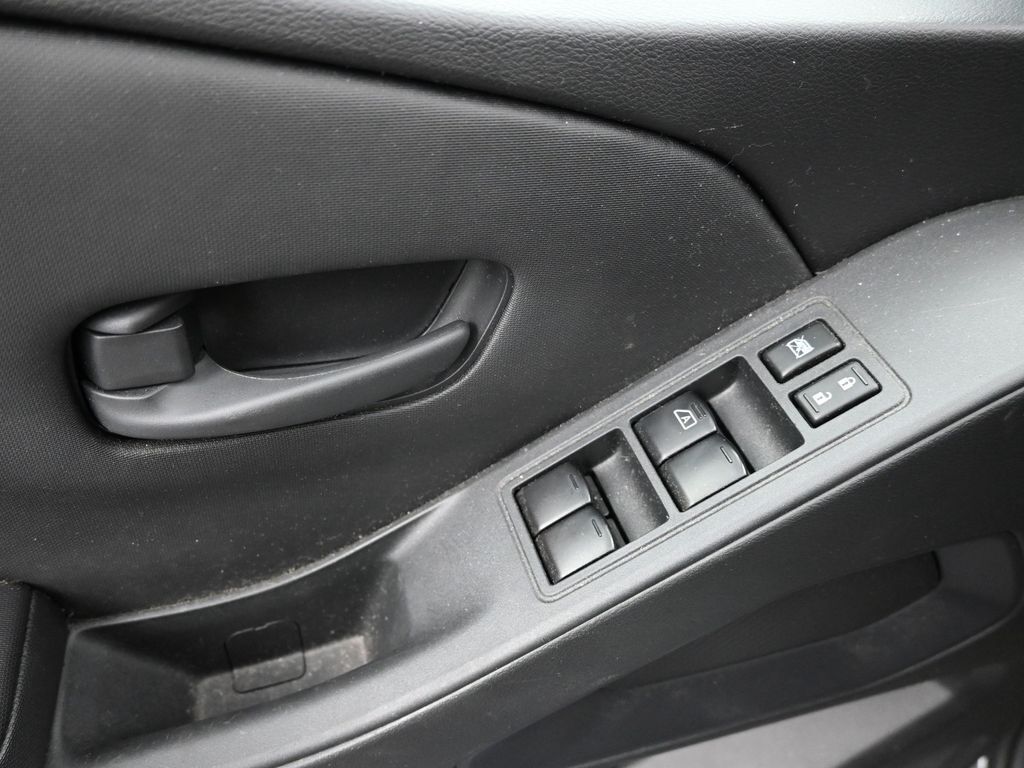 2023 Nissan Frontier S