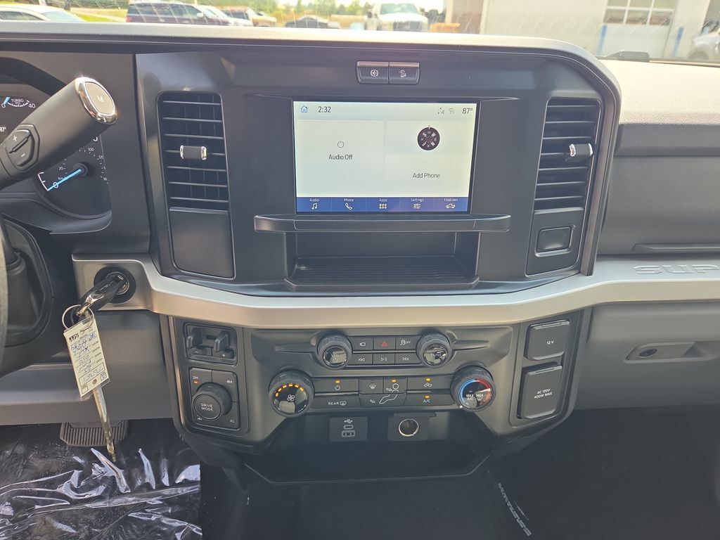 2025 Ford F-250 Super Duty XLT