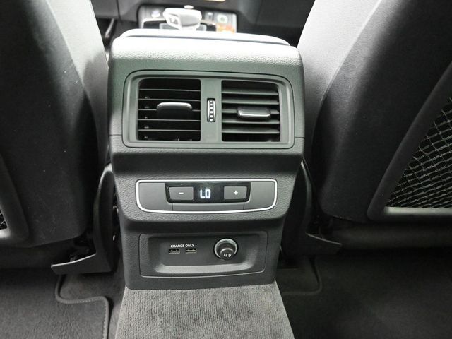 2023 Audi Q5 quattro Premium 40 TFSI