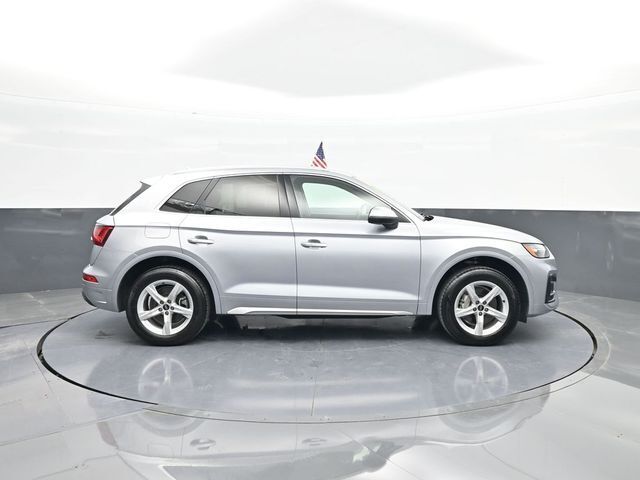 2023 Audi Q5 quattro Premium 40 TFSI
