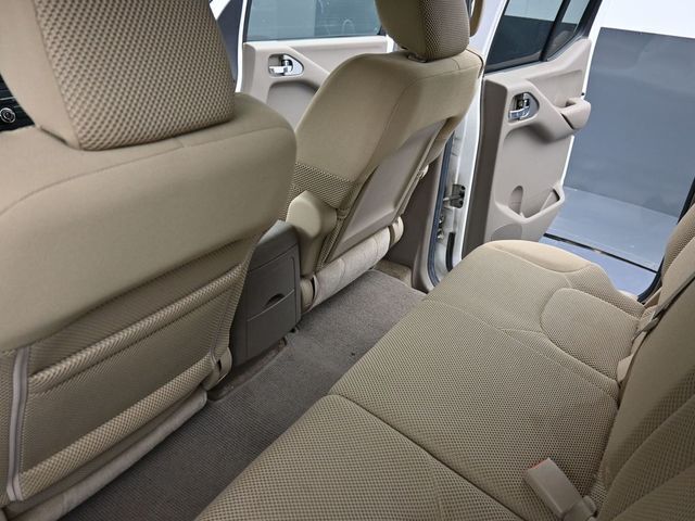 2011 Nissan Frontier SV V6