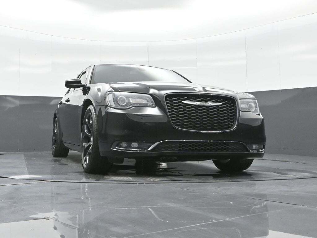 2019 Chrysler 300 S