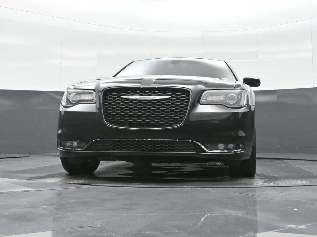 2019 Chrysler 300 S