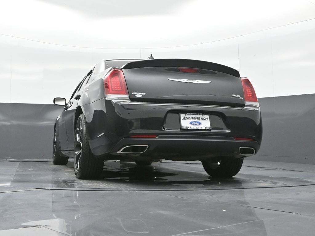 2019 Chrysler 300 S