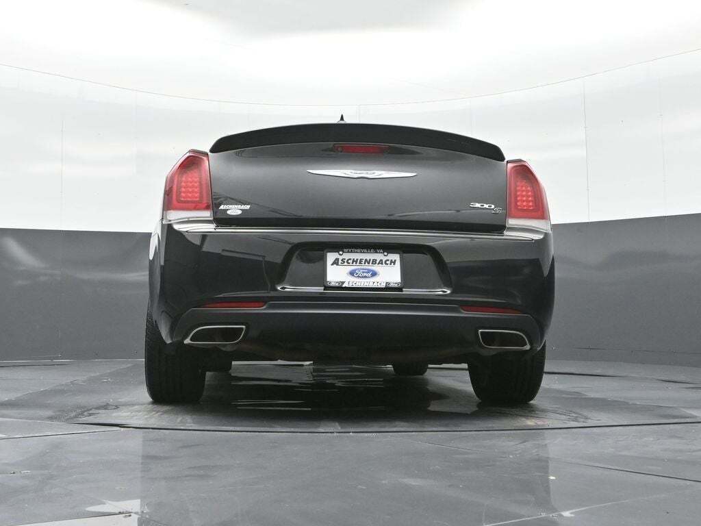 2019 Chrysler 300 S