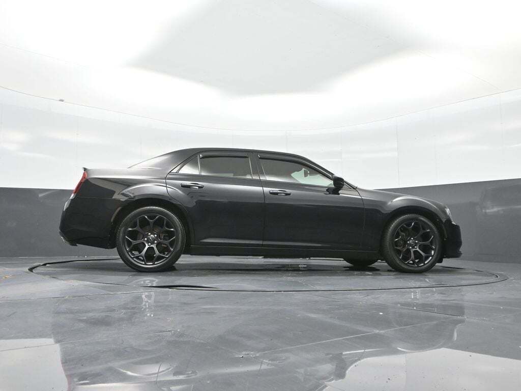 2019 Chrysler 300 S