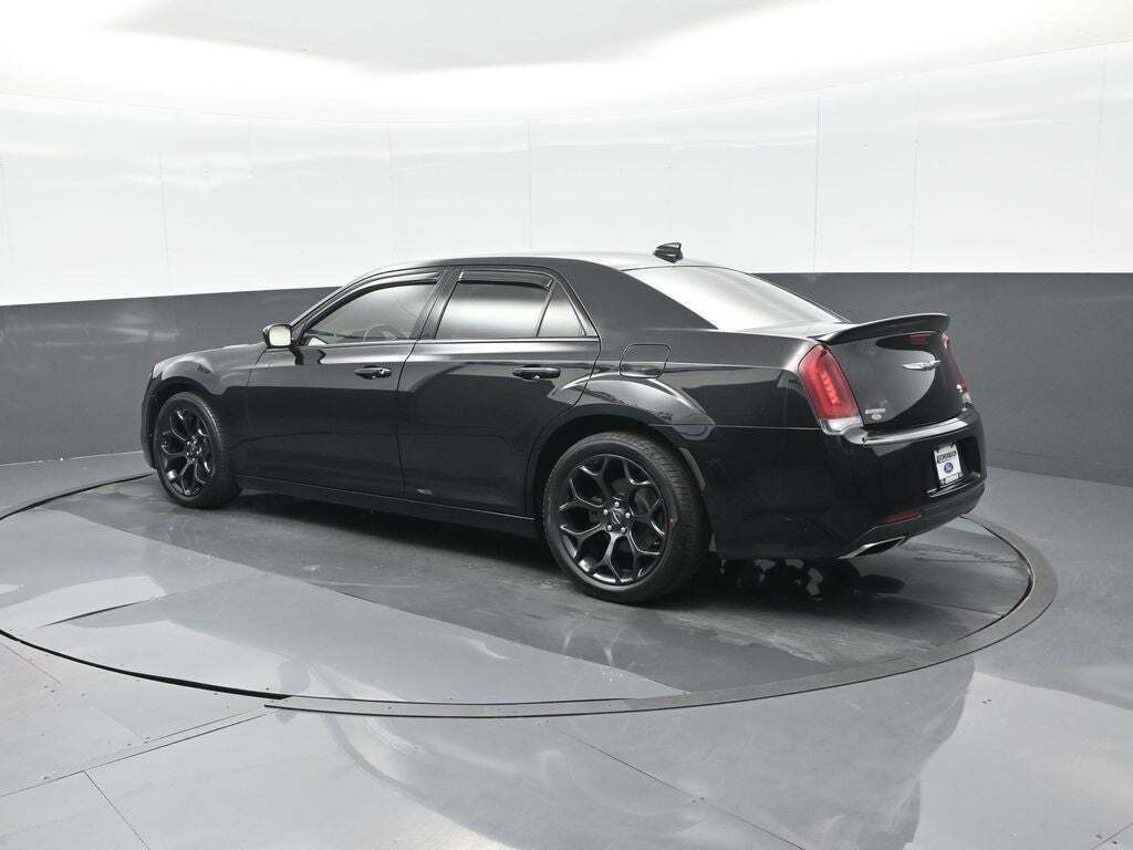 2019 Chrysler 300 S