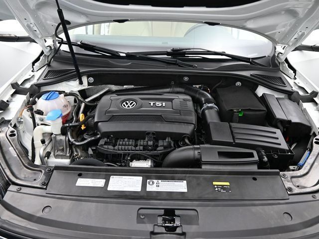 2016 Volkswagen Passat 1.8T SEL Premium