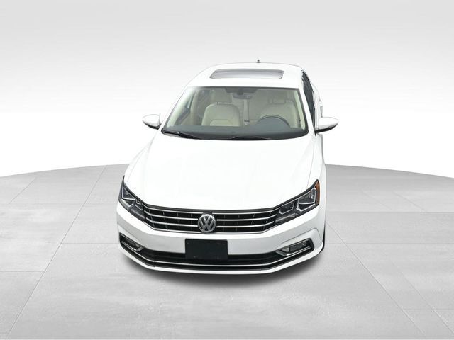 2016 Volkswagen Passat 1.8T SEL Premium
