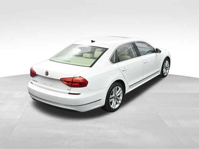 2016 Volkswagen Passat 1.8T SEL Premium