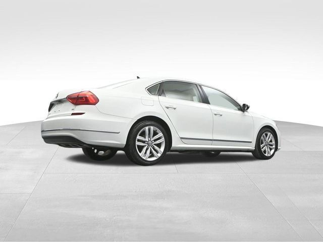 2016 Volkswagen Passat 1.8T SEL Premium